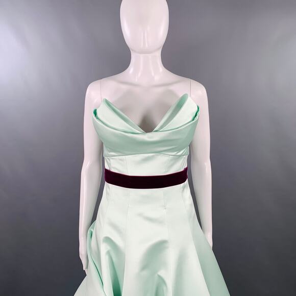 MONIQUE LHUILLIER Size 6 Mint Purple Strapless Evening Gown - Picture 2 of 9